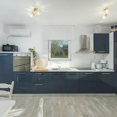 Holiday home Pendolina Umag