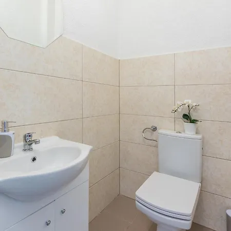 בית נופש Pendolina אומאג