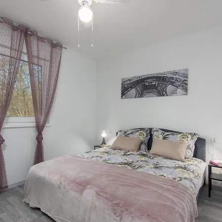 בית נופש Pendolina אומאג