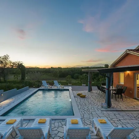 בית נופש Pendolina *