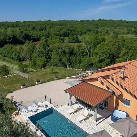 Pendolina בית נופש *